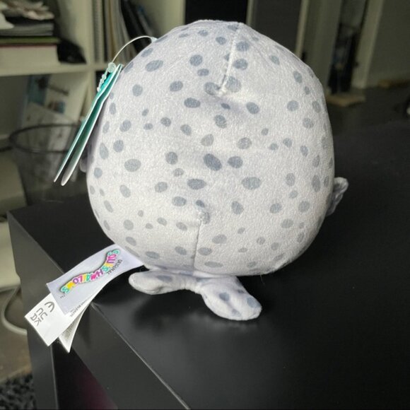Squishmallows Isis The Seal 5” - Picture 2 of 3